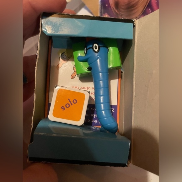 Cranium Cadoo Kids Meal Toy - Picture 2 of 2